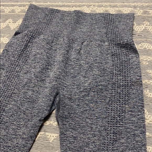 Leggings - Picture 2 of 4